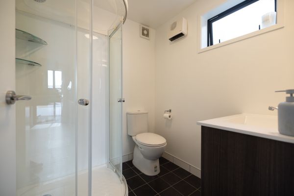 Queenstown Hill House – Full House, Studio & Apartment