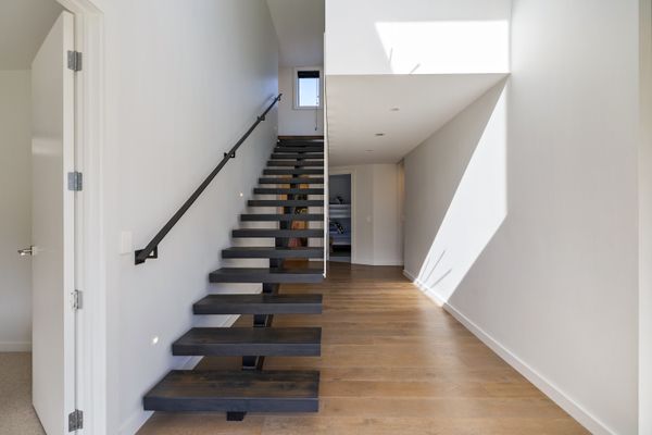 Queenstown Hill House – Full House, Studio & Apartment