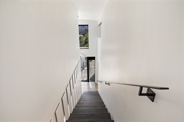 Queenstown Hill House – Full House, Studio & Apartment