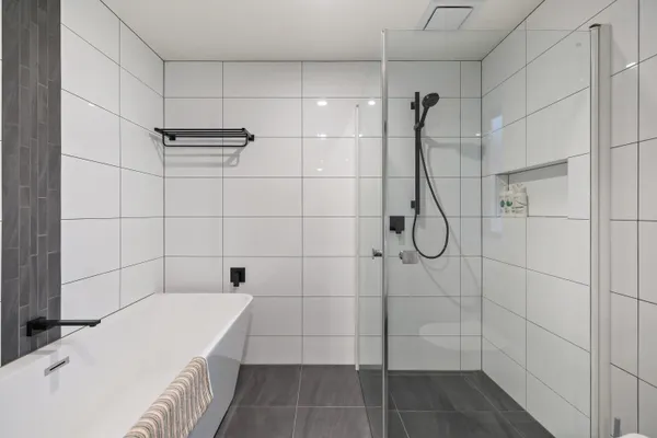 Queenstown Hill House – Full House, Studio & Apartment