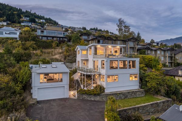Queenstown Hill House – Studio Only