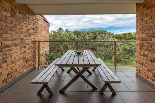 Balcony Dining