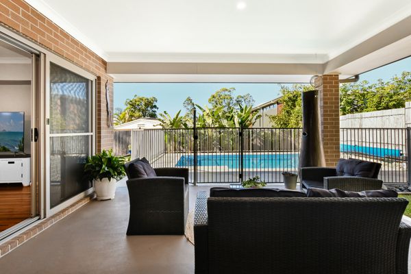 Poolside Patio Seating