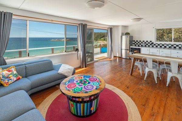 Surf Shack @ Seal Rocks