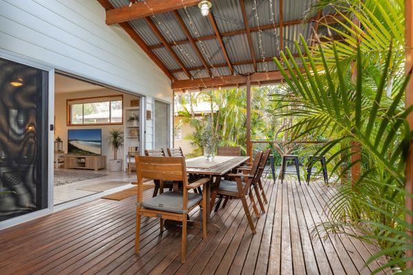 Deck Dining