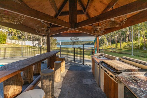 Outdoor Kitchen
