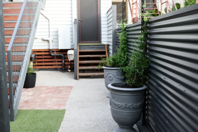 Clements Cottage on Main St. BARE bnb by Bare Body Beauty co.