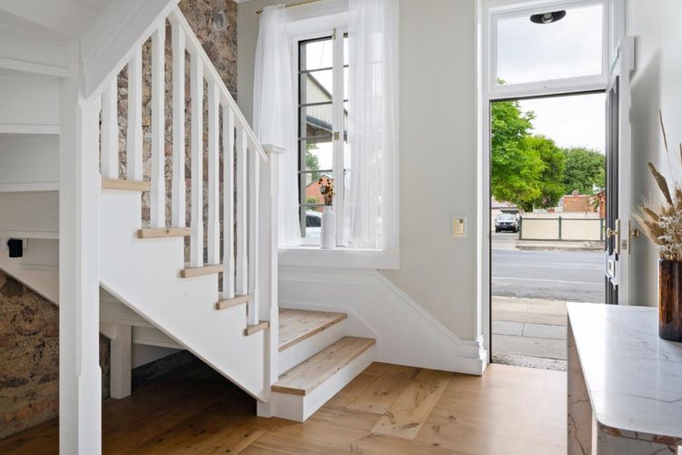 Stairway to upstairs