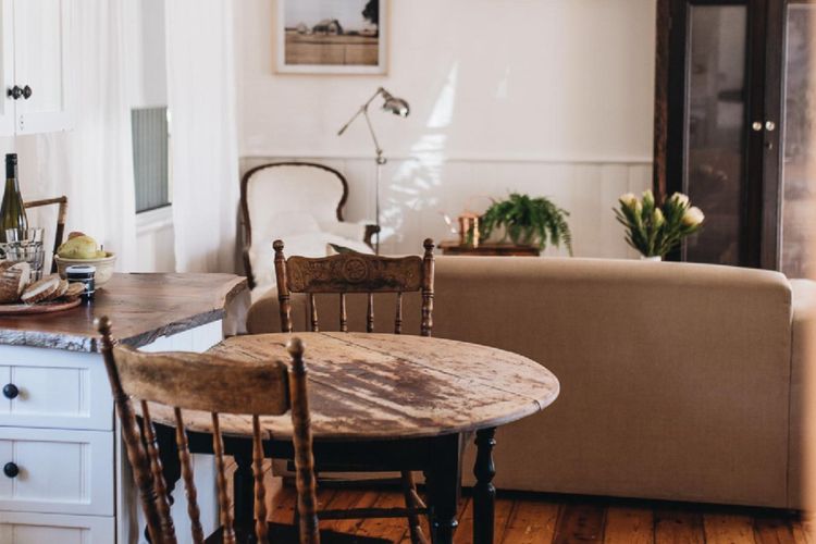 From the kitchen to the lounge