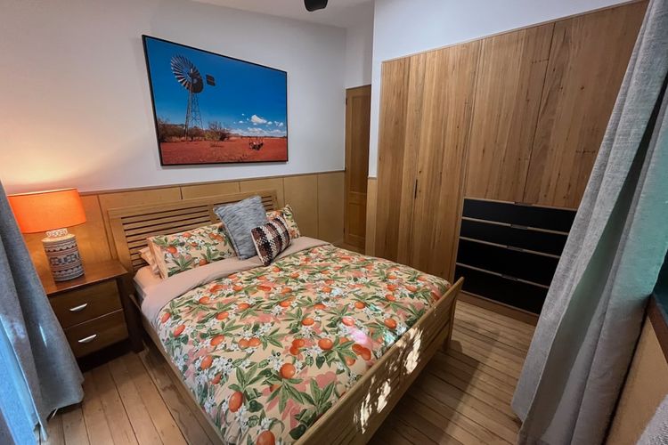 Bedroom 3 - Queen bed