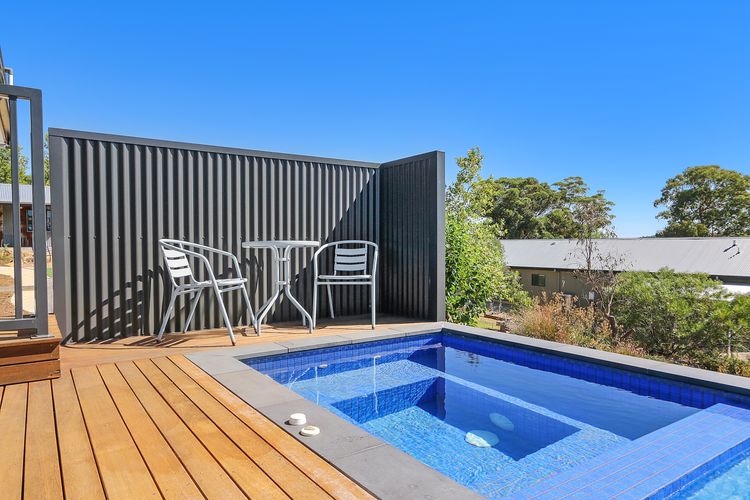 Newtown Falls Retreat