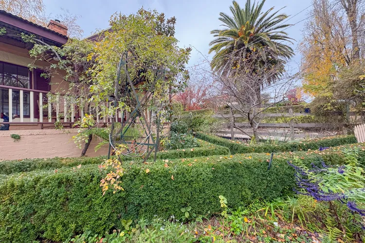 Gladstone House