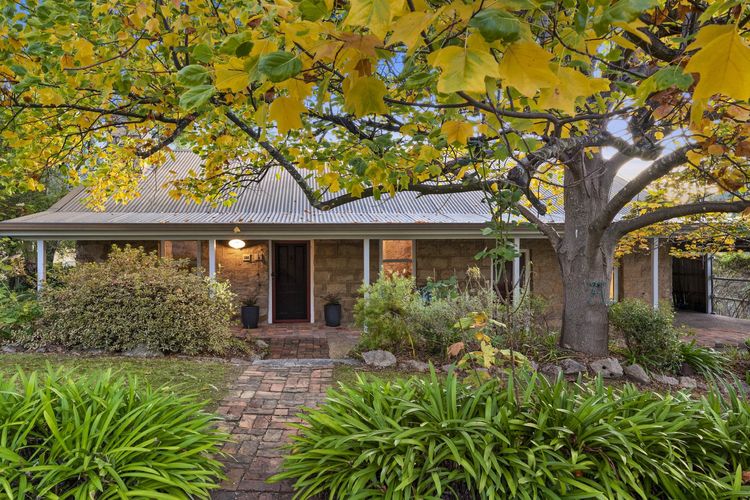 Cottage from the street