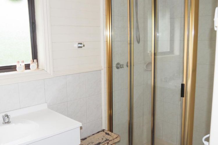 Bathroom - there is a separate toilet