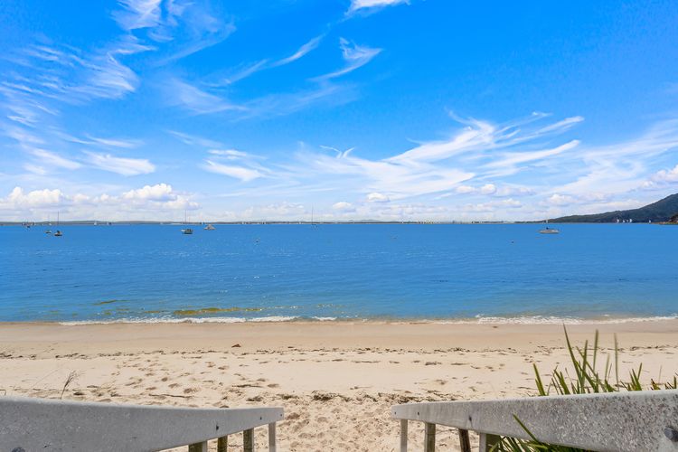 Bella Vista, Unit 22/19 Shoal Bay Road