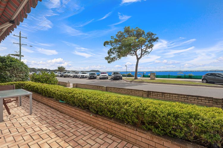 Bella Vista, Unit 22/19 Shoal Bay Road