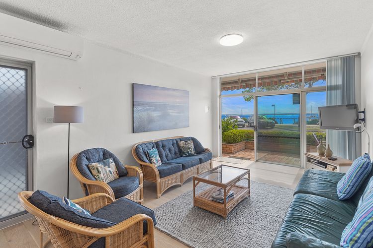 Bella Vista, Unit 22/19 Shoal Bay Road