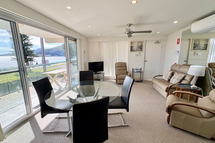 Shoal Towers, Unit 3/11 Shoal Bay Road