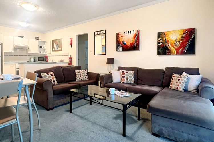 Bella Vista, Unit 3/19 Shoal Bay Road