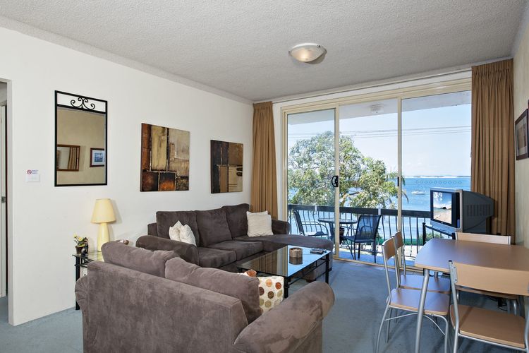 Bella Vista, Unit 3/19 Shoal Bay Road