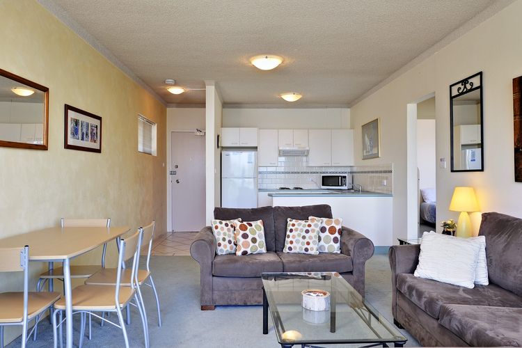 Bella Vista, Unit 3/19 Shoal Bay Road