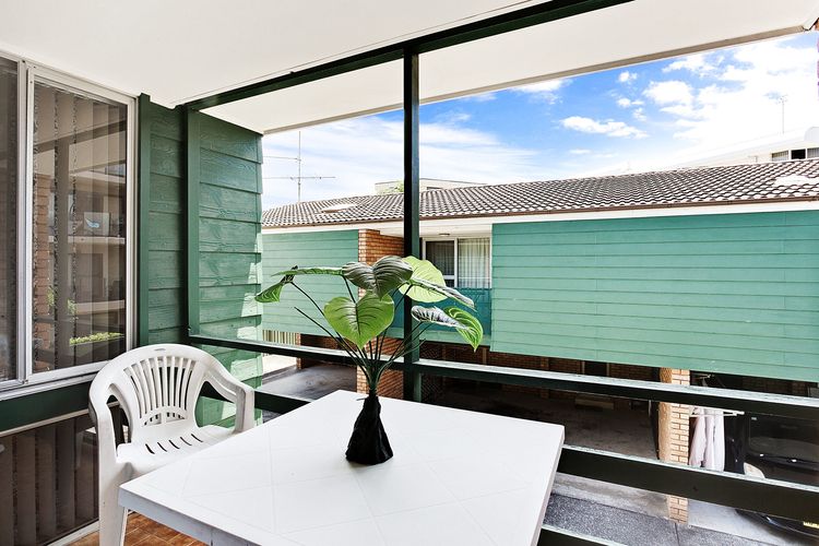 Macadamia Court, 2/8 Government Road