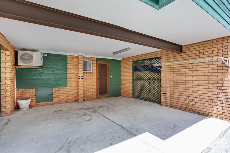 Macadamia Court, 2/8 Government Road