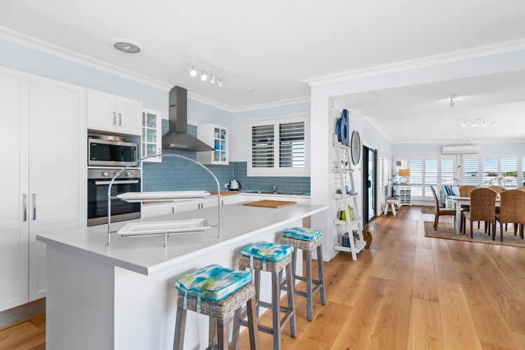 Waterfront at Sunset Boulevard, 26 Sunset Boulevard