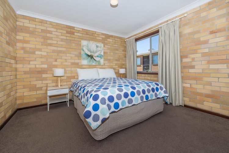 Castaways, Unit 8/17 Shoal Bay Road