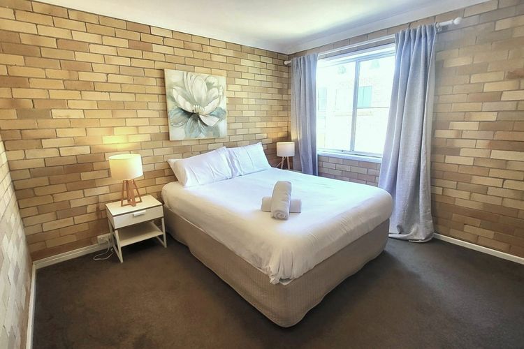 Castaways, Unit 8/17 Shoal Bay Road