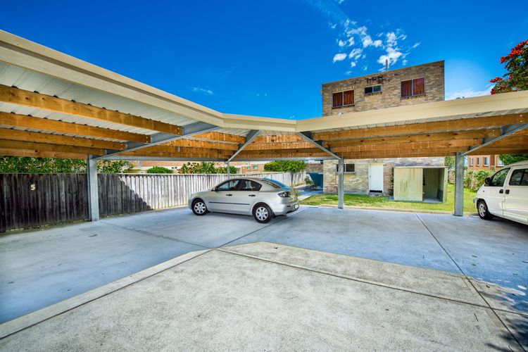 Castaways, Unit 8/17 Shoal Bay Road