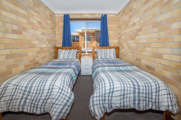 Castaways, Unit 8/17 Shoal Bay Road