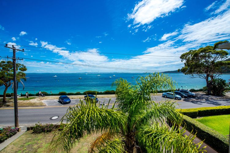 Castaways, Unit 8/17 Shoal Bay Road