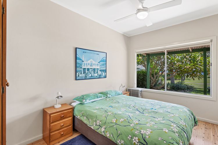 Sandy Shores, 18 Corlette Point Road