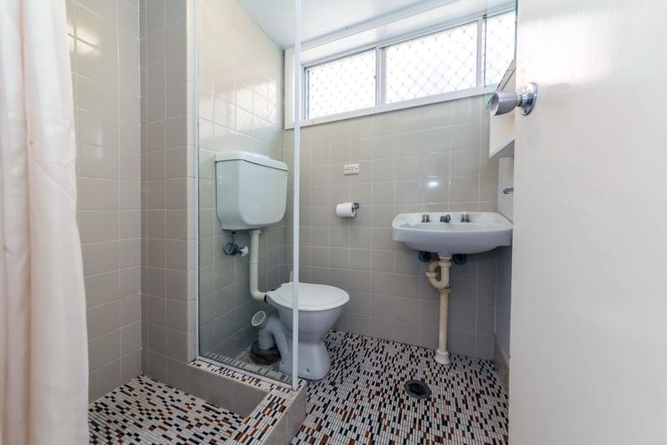 Castaways, Unit 1/17 Shoal Bay Road