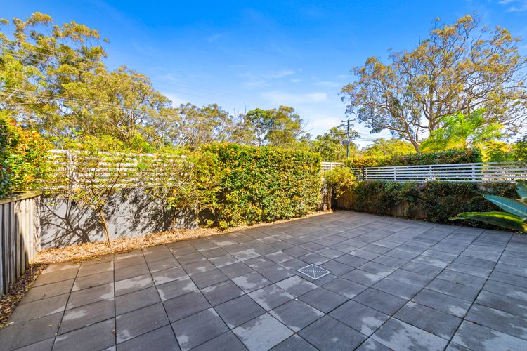 Shoal Bay Beach Apartments, Unit 6/2 Shoal Bay Road