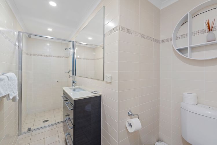 Shoal Bay Beach Apartments, Unit 6/2 Shoal Bay Road