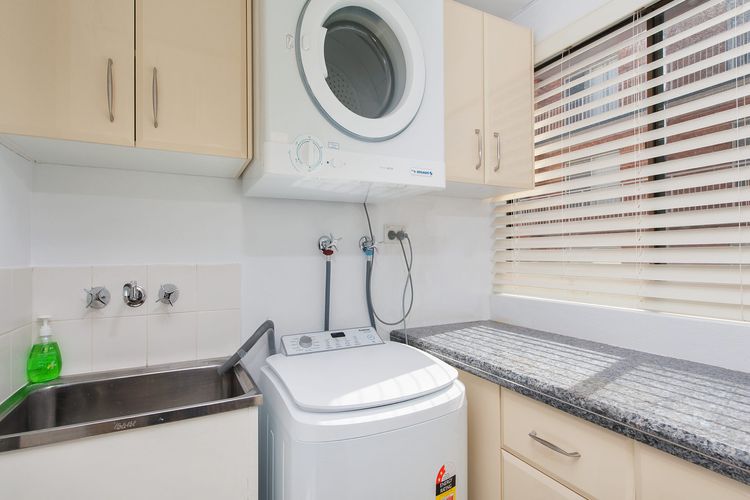 Bangalee, 15/41 Soldiers Point Road