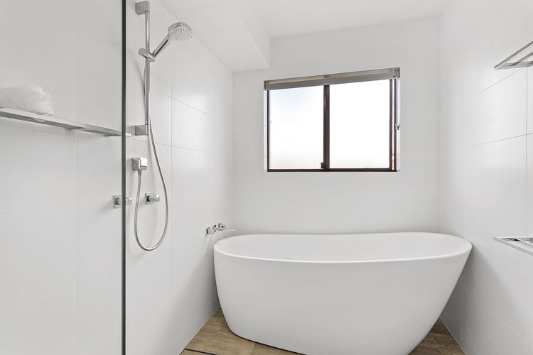 Shoreline, Unit 15,1 Intrepid Close