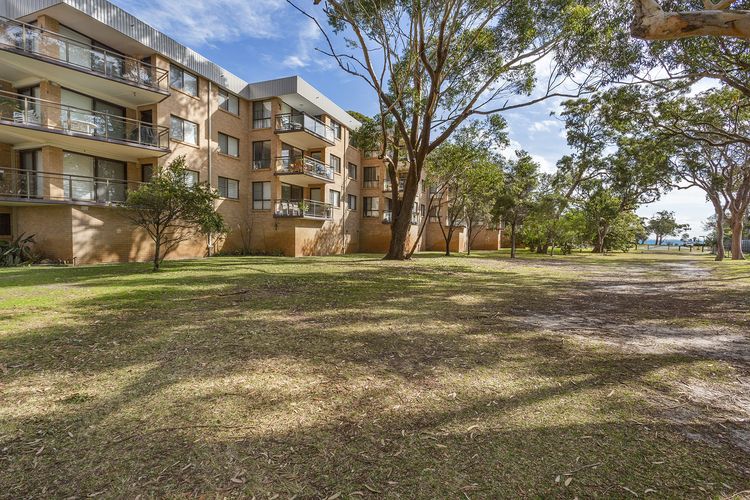 Shoreline, Unit 15,1 Intrepid Close