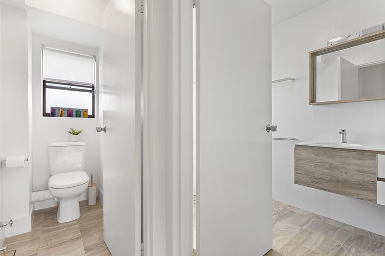 Shoreline, Unit 15,1 Intrepid Close