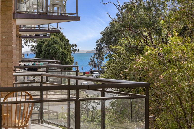 Shoreline, Unit 15,1 Intrepid Close