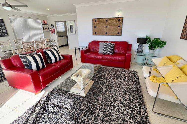 Laman Lodge, Unit 5/15 Laman Street