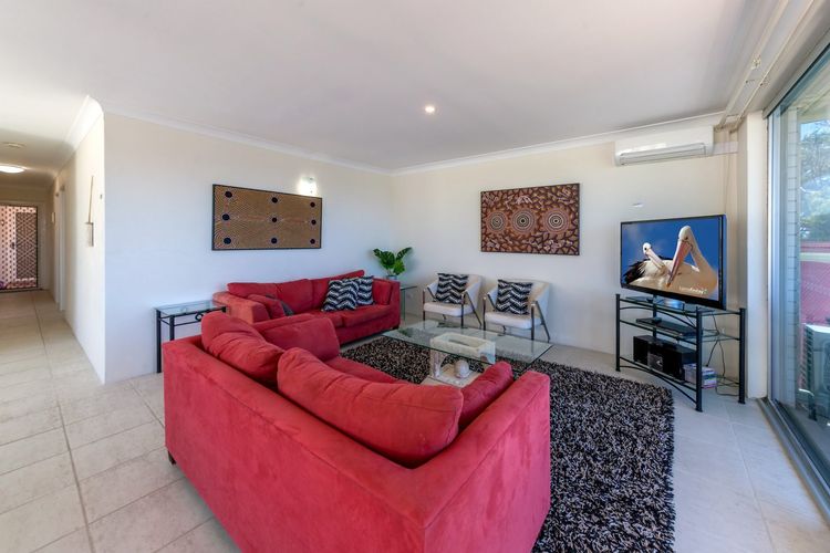 Laman Lodge, Unit 5/15 Laman Street