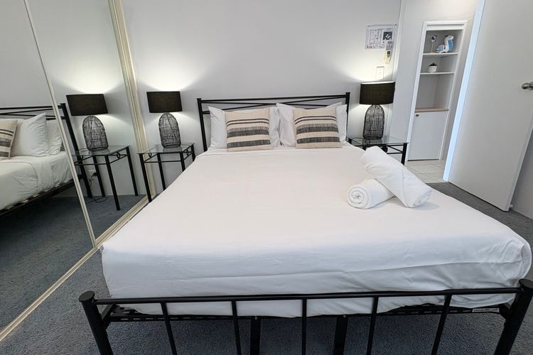 Laman Lodge, Unit 5/15 Laman Street