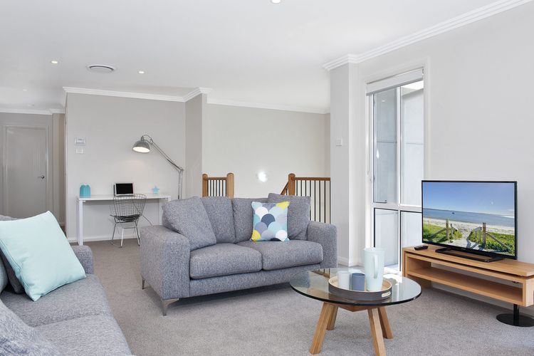 Signature House, 52 Saratoga Avenue