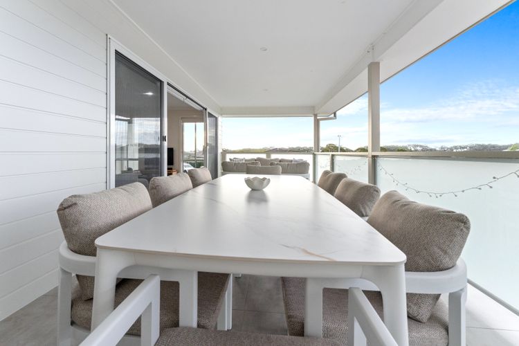 Signature House, 52 Saratoga Avenue