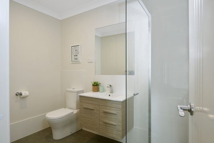 Signature House, 52 Saratoga Avenue