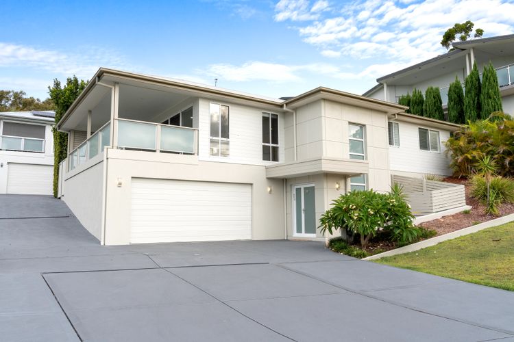 Signature House, 52 Saratoga Avenue