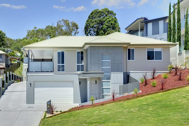 Signature House, 52 Saratoga Avenue